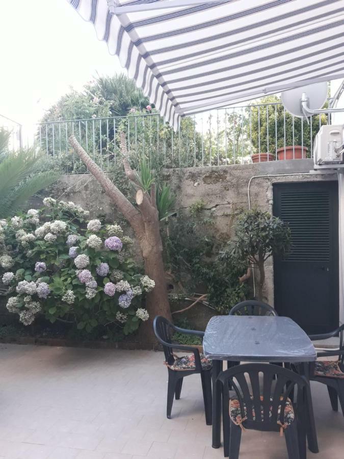 فيلا رافيلّوفي Il Cortile المظهر الخارجي الصورة
